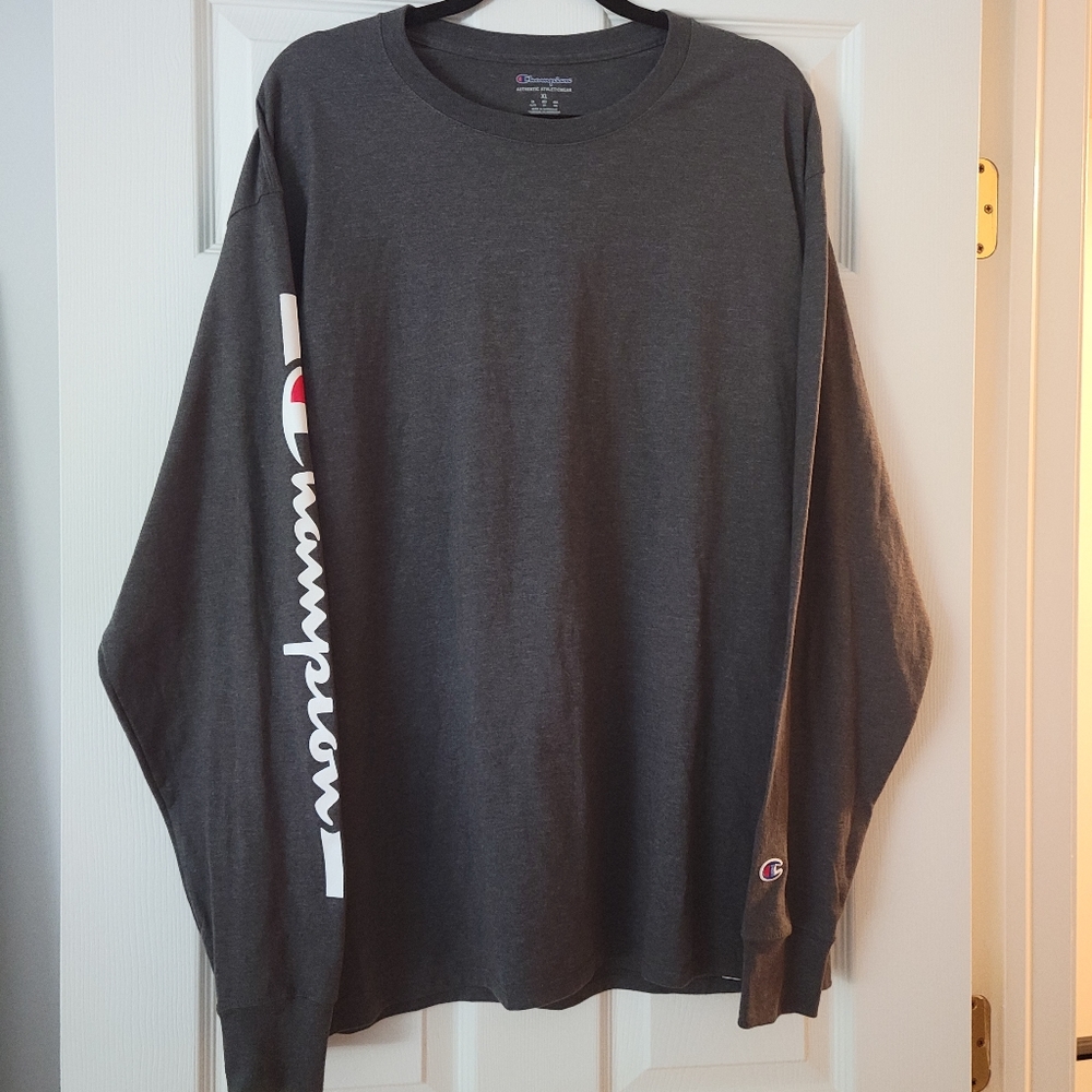 NWOT Adult XL Champion Long Sleeve Gray Shirt